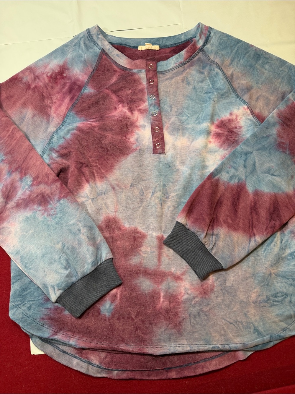 ODDY Womens Large TIE DYE SWEATSHIRT PURPLE BLUE 6 snap Henley neck round neck
